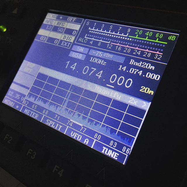 #mchf #qrp #5w #hf #ft8 #digitalmode #shortwave #sa6bwx #hamradiouk #hamradio #sdr #softwaredefinedradio