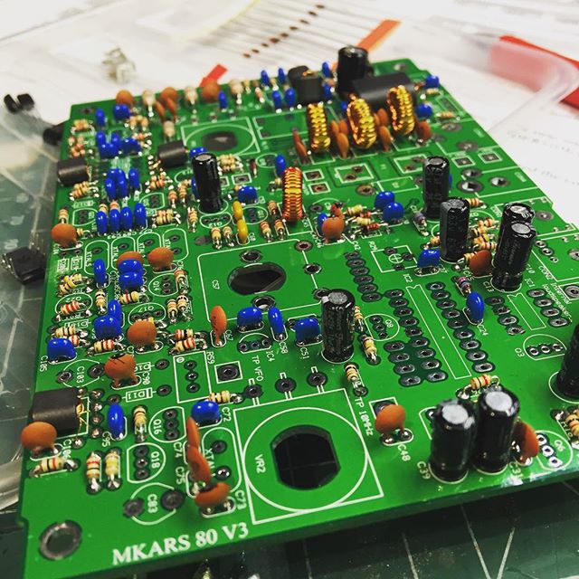 Getting there... #mkars80 #kit #qrp #hfradio #shortwave #sa6bwx #hamradio #hamradiouk #radiokits