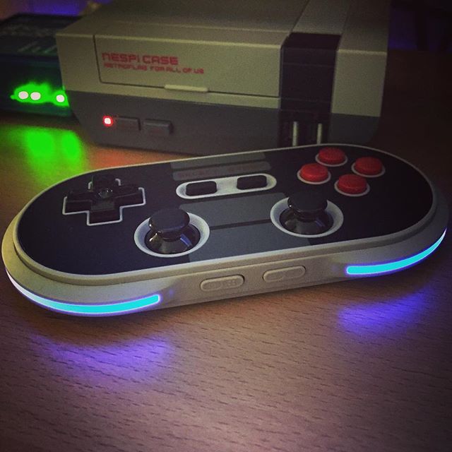 Perfect match! #retropie #8bitdo #retrogame #controller #raspberrypi #nes #nespi #electronics #openspot #sa6bwx #8bit #bluetooth