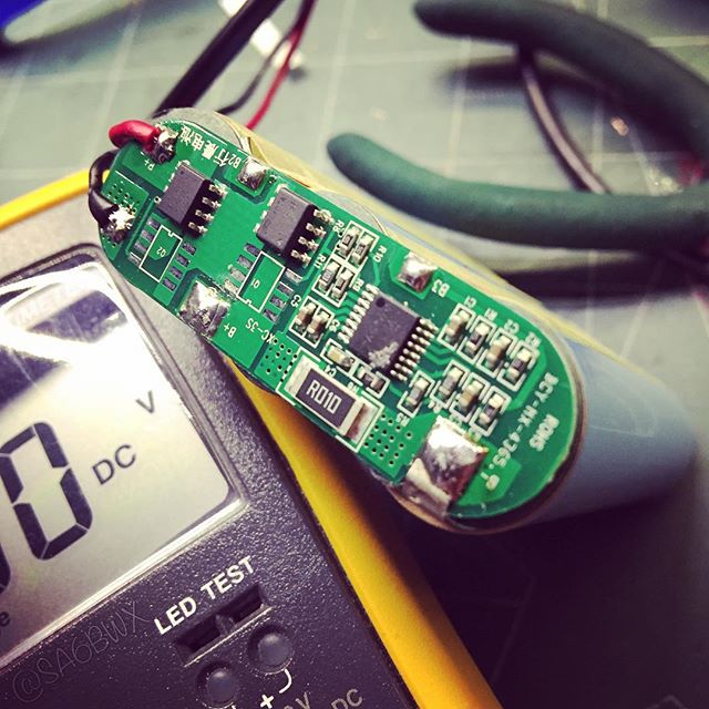 Broken protection board #18650 #youkits #fg01 #hamradio #amateuradio #hamradiouk #electronics #sa6bwx #fluke #18b