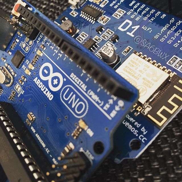 Uno vs D1. Which is your favourite board? #arduino #esp8266 #wemos #wemosd1 #programming #electronic #sa6bwx #hamradio #hamradiouk